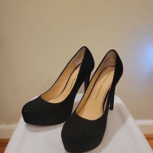 Chinese Laundry black pumps